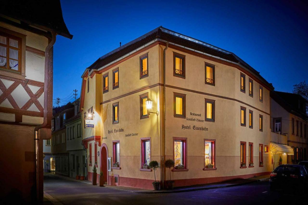 Hotel Eisenbahn Karlstadt Bagian luar foto